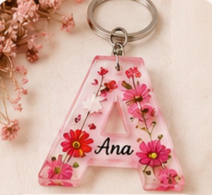 Llavero letra A con flores rosas y nombre Ana